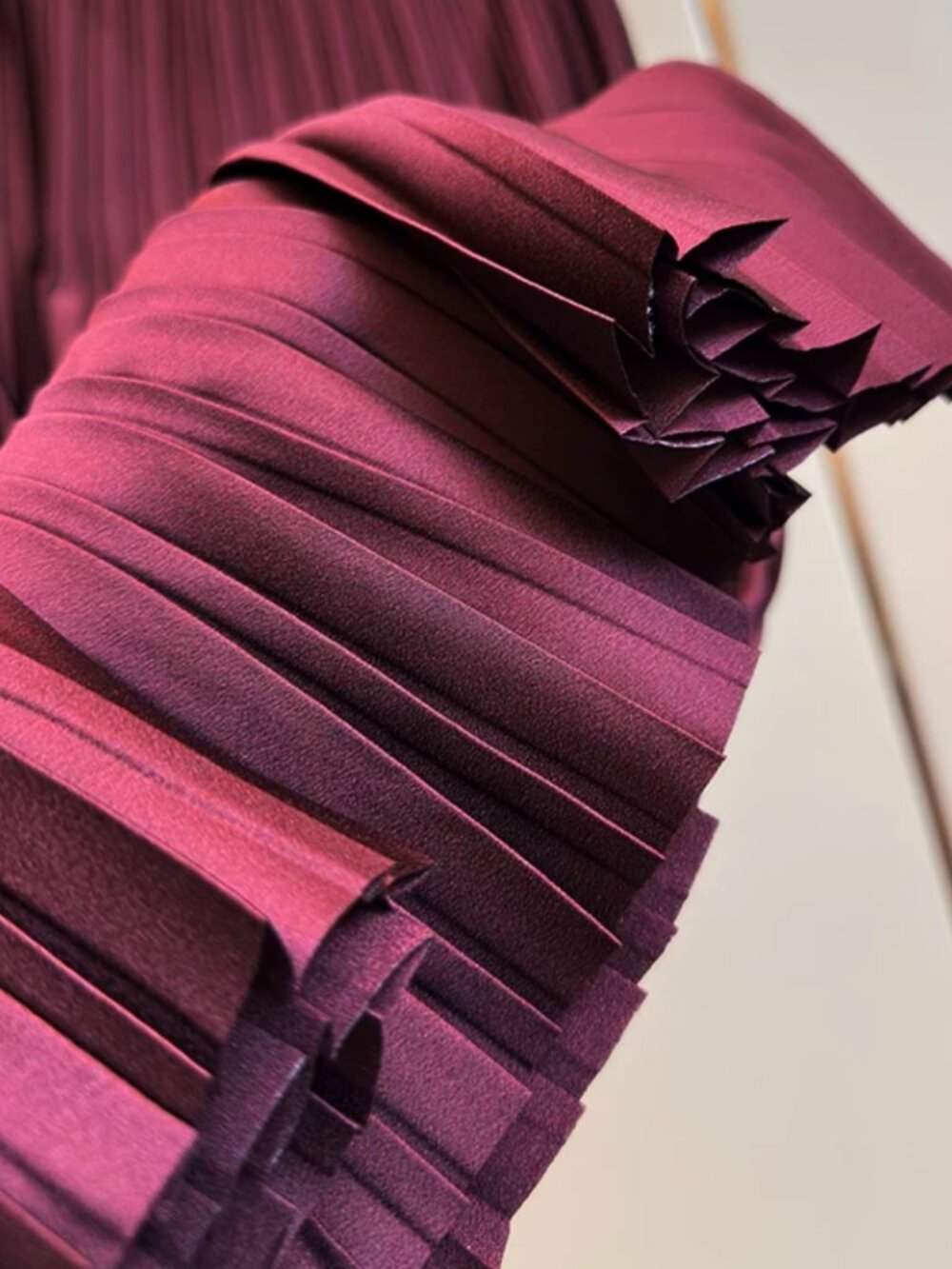 REISS Savannah Satin Pleated Midi Skirt - Burgundy Wine Quiet Lux - Picture 5 of 6